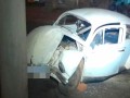 Ibitinga: Motorista fica preso s ferragens aps coliso 
