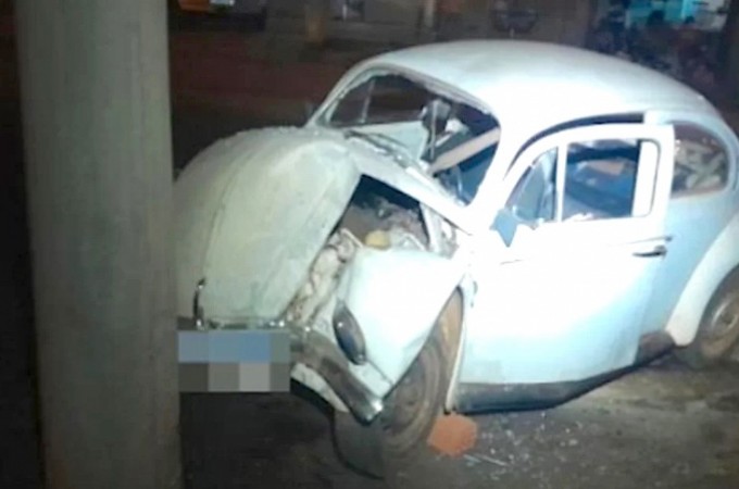 Ibitinga: Motorista fica preso s ferragens aps coliso 