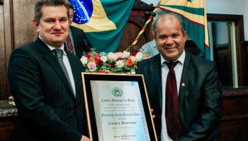 defensor-publico-e-agraciado-com-titulo-de-cidadao-bauruense