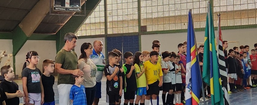 nicolao-sediou-o-iv-torneio-interno-de-futsal-do-dia-das-criancas