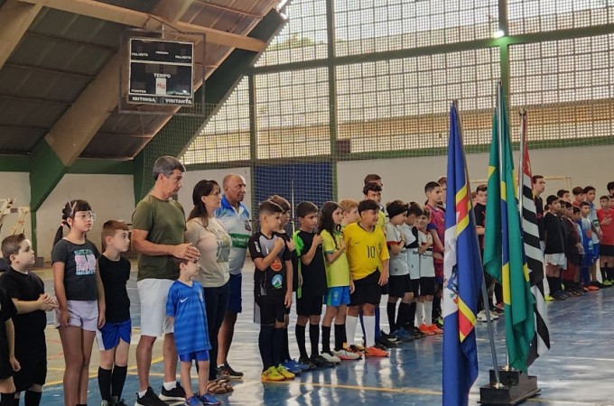 Nicolo sediou o IV Torneio Interno de Futsal do Dia das Crianas