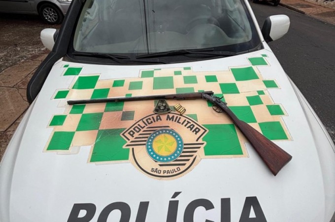 Ibitinga: PM Ambiental prendeu 3 homens com armas em �rea rural