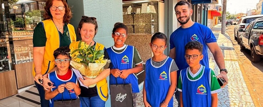 lions-clube-finalizou-campanha-da-visao-com-entrega-de-oculos