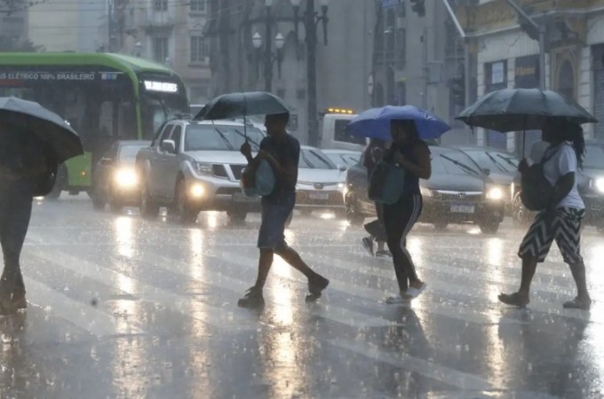 Defesa Civil alerta para chuvas e tempestades nos pr�ximos dias 