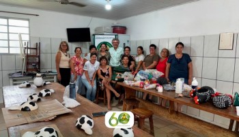 iacanga-formacao-em-artesanato-em-cabaca-incentiva-empreendedorismo