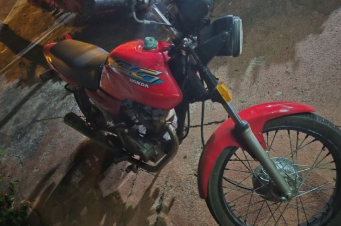 Ibitinga: Ap�s perturba��o de sossego, moto foi apreendida 