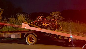 ibitinga-adolescentes-cairam-de-moto-durante-fuga-da-pm