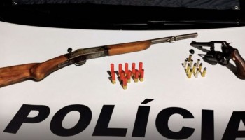 pm-prendeu-homem-com-armas-em-sitio-em-itapolis