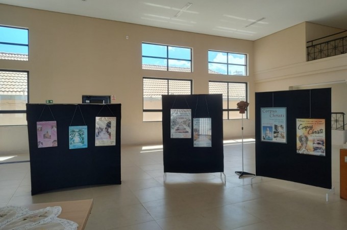 Museu Du�lio Galli transforma f�, arte e tradi��o em exposi��o