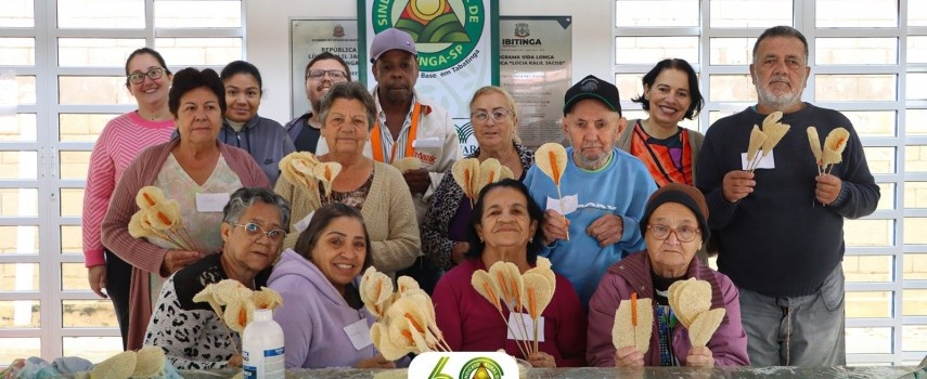 curso-de-artesanato-em-bucha-vegetal-e-concluido-com-sucesso-e-incen