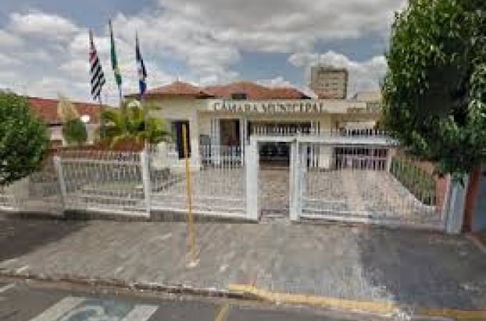 Cmara de Vereadores publica edital de concurso pblico