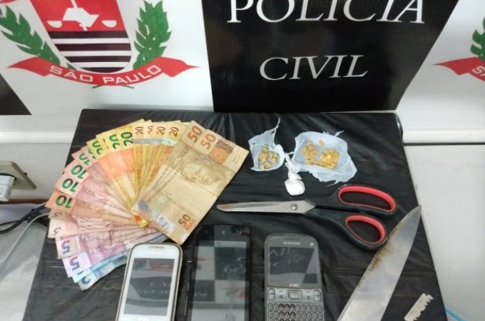 Pol�cia Civil prende homem com drogas na Vila Izolina