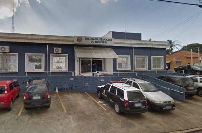 Mulher � presa por esconder beb� morto no freezer