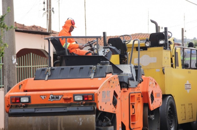Prefeitura anuncia recape em 23 bairros e no Centro