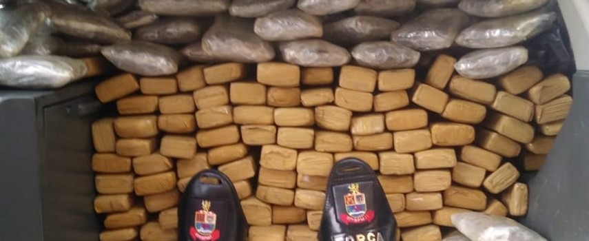 denuncia-anonima-homem-e-preso-com-200-quilos-de-maconha-em-jau