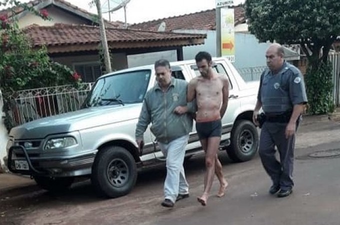 It�polis: Rapaz � preso suspeito de matar a m�e com 31 facadas