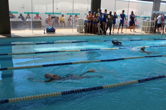 Alunos da APAE conquistaram medalhas em campeonato de nata��o