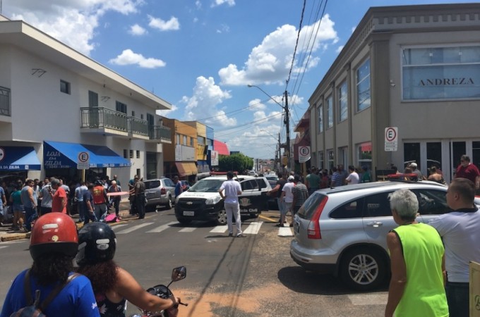Assalto termina com empres�rio morto no centro de Ibitinga