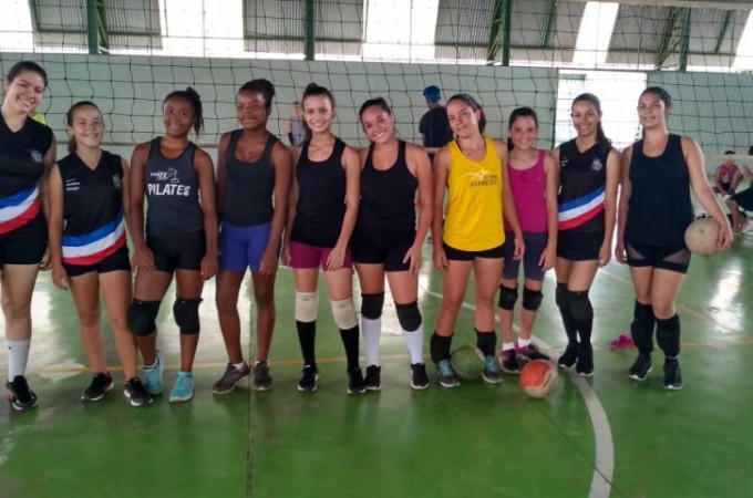  V�lei: Atletas de Ibitinga s�o aprovadas em seletiva em Bauru