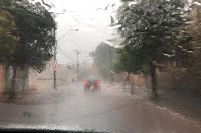 Inmet divulga alertas de chuva forte para Ibitinga e regi�o