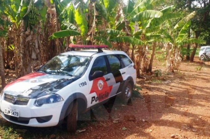 Ap�s desentendimento com inquilino, idoso efetua disparo com arma 