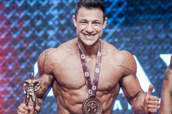 Fisiculturismo de Ibitinga conquista trs medalhas em Minas Gerais