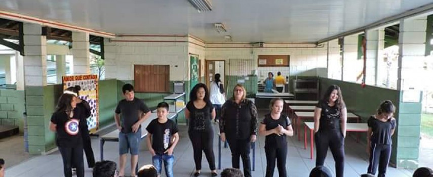 escola-profo-dr.-ariovaldo-da-fonseca-cria-grupo-musical-em-libras