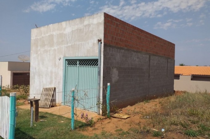 Homem � preso acusado de manter companheira em c�rcere privado