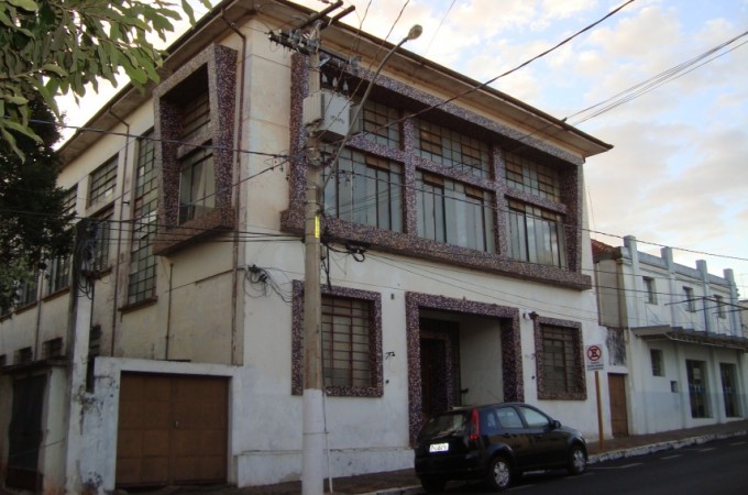 Prefeitura adquiriu prdio do CRI atravs de usucapio