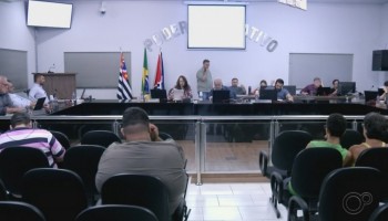 vereadores-de-itapolis-aprovam-extincao-da-empresa-de-habitacao