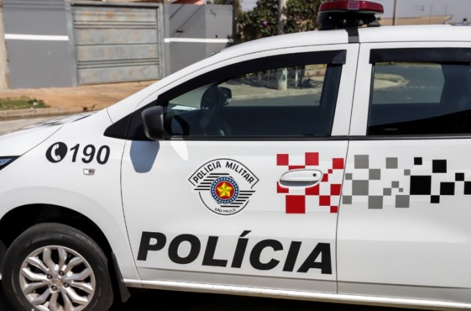 Cambaratiba: Homens armados rendem funcion�rios e roubam fazenda