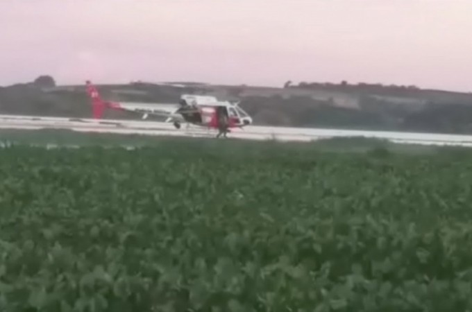 Pescadores ficam presos em vegeta��o de rio e s�o resgatados por PMs