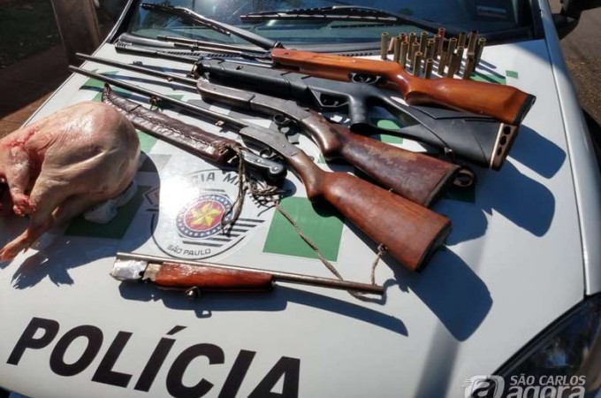 PM Ambiental apreende armas na opera��o �Florestas mais Seguras�