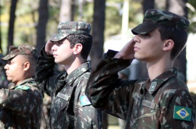 Alistamento militar � prorrogado at� 30 de setembro