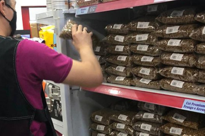 Procon-SP autua 61% dos 145 estabelecimentos agropecurios e petshop