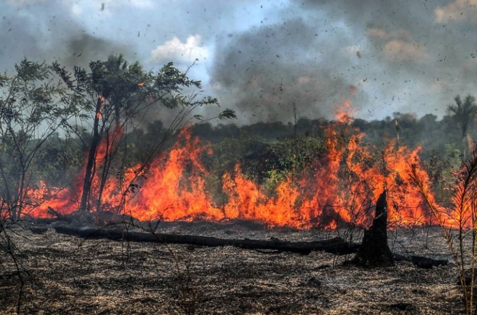 AES Tiet orienta quanto as formas de preveno s queimadas