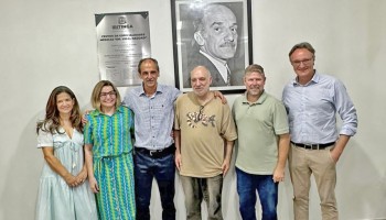 prefeita-fez-descerramento-da-placa-do-centro-de-especialidades