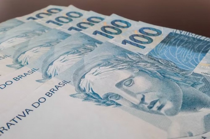 Governo confirma que sal�rio m�nimo ser� de R$ 1.621 em 2026
