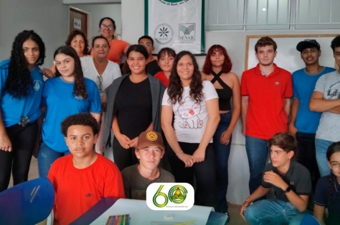 Jovem Empreendedor do Agro � sucesso na regi�o e vai capacitar aluno