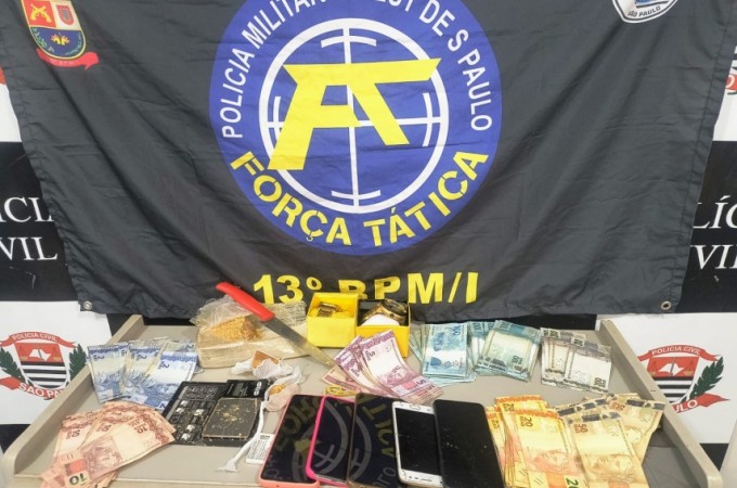 Opera��o It�polis: 6 Pessoas foram presas com drogas e R$ 37 mil