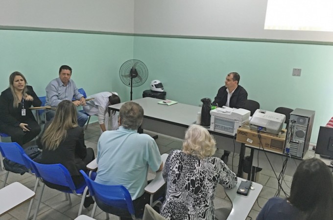 Conselho estuda vacinar funcionrios do Bordado contra a gripe H1N1