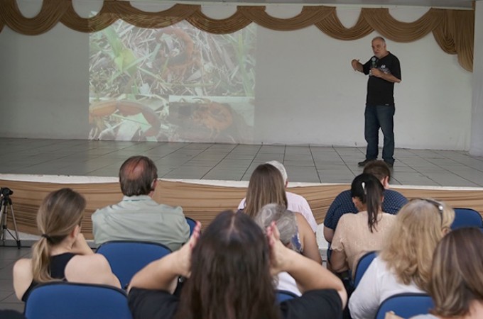 Prefeitura convida mdico para dar orientaes sobre escorpio