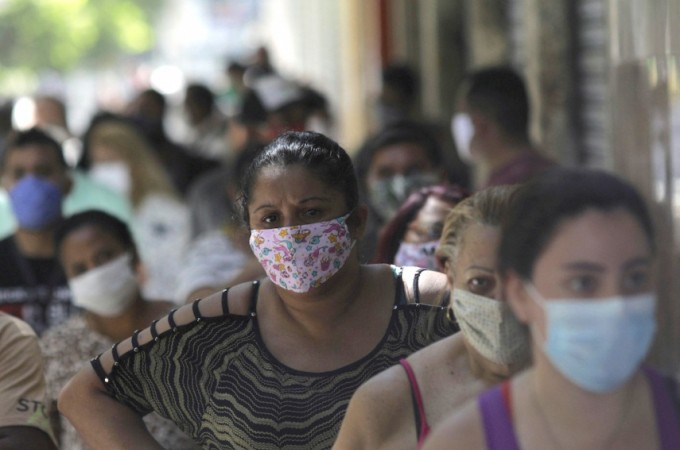Governo de SP determina uso obrigatrio de mscaras em todo o estado